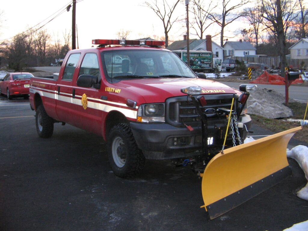 2003 Ford F350 plow